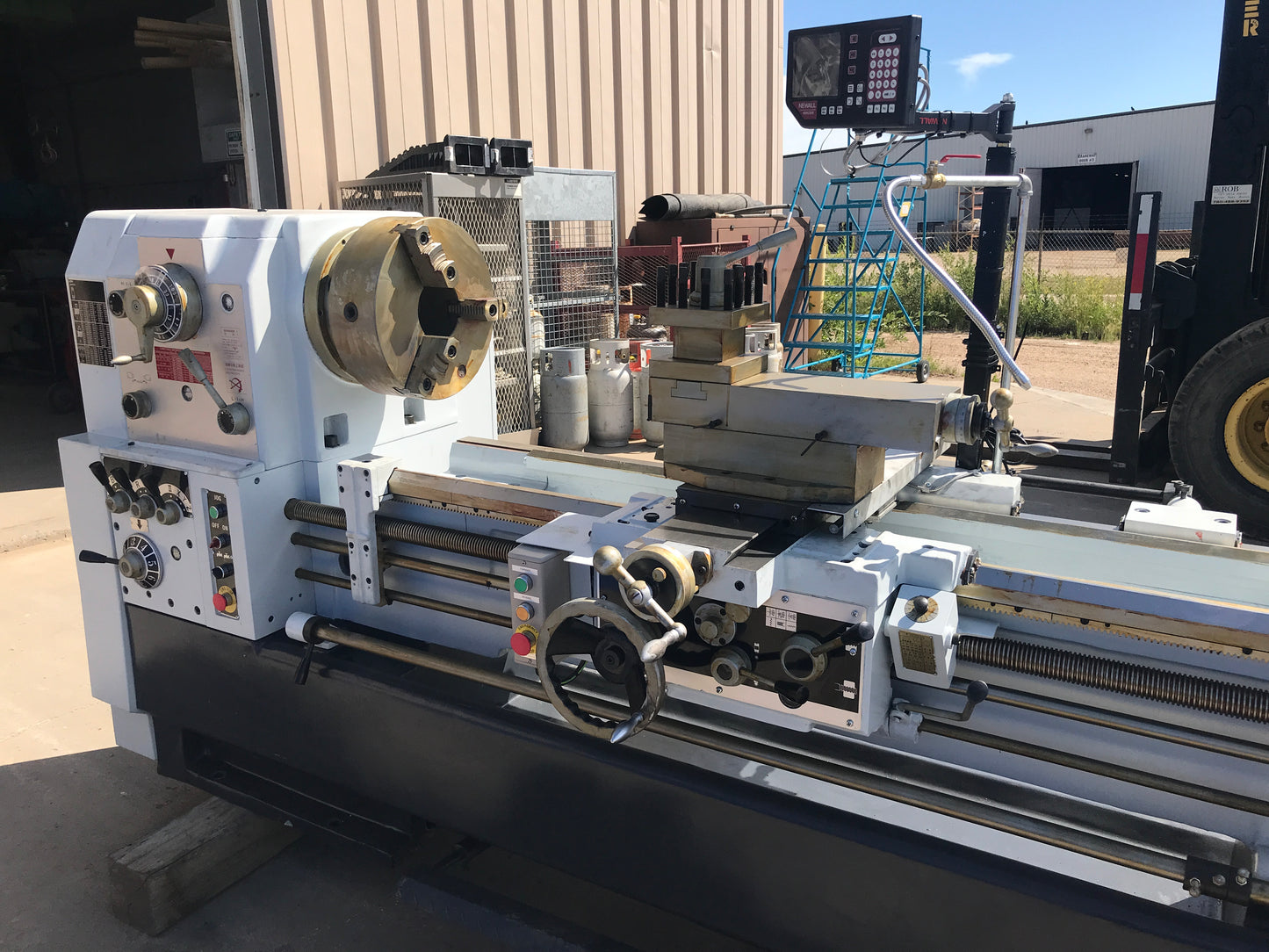 Stanko LA660x3000 Manual Lathe