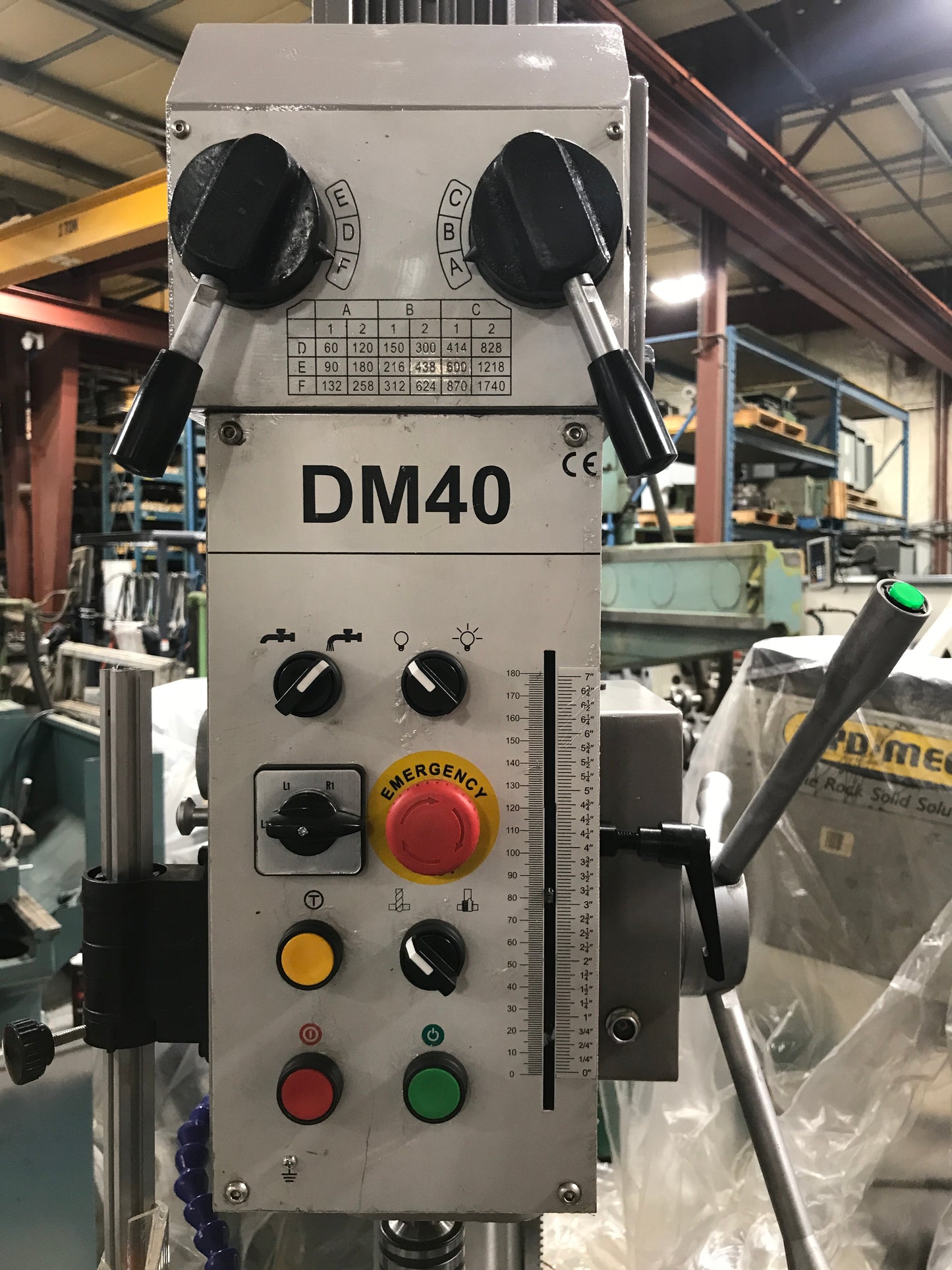 YUWE DM40 Gear Head Drilling Machine