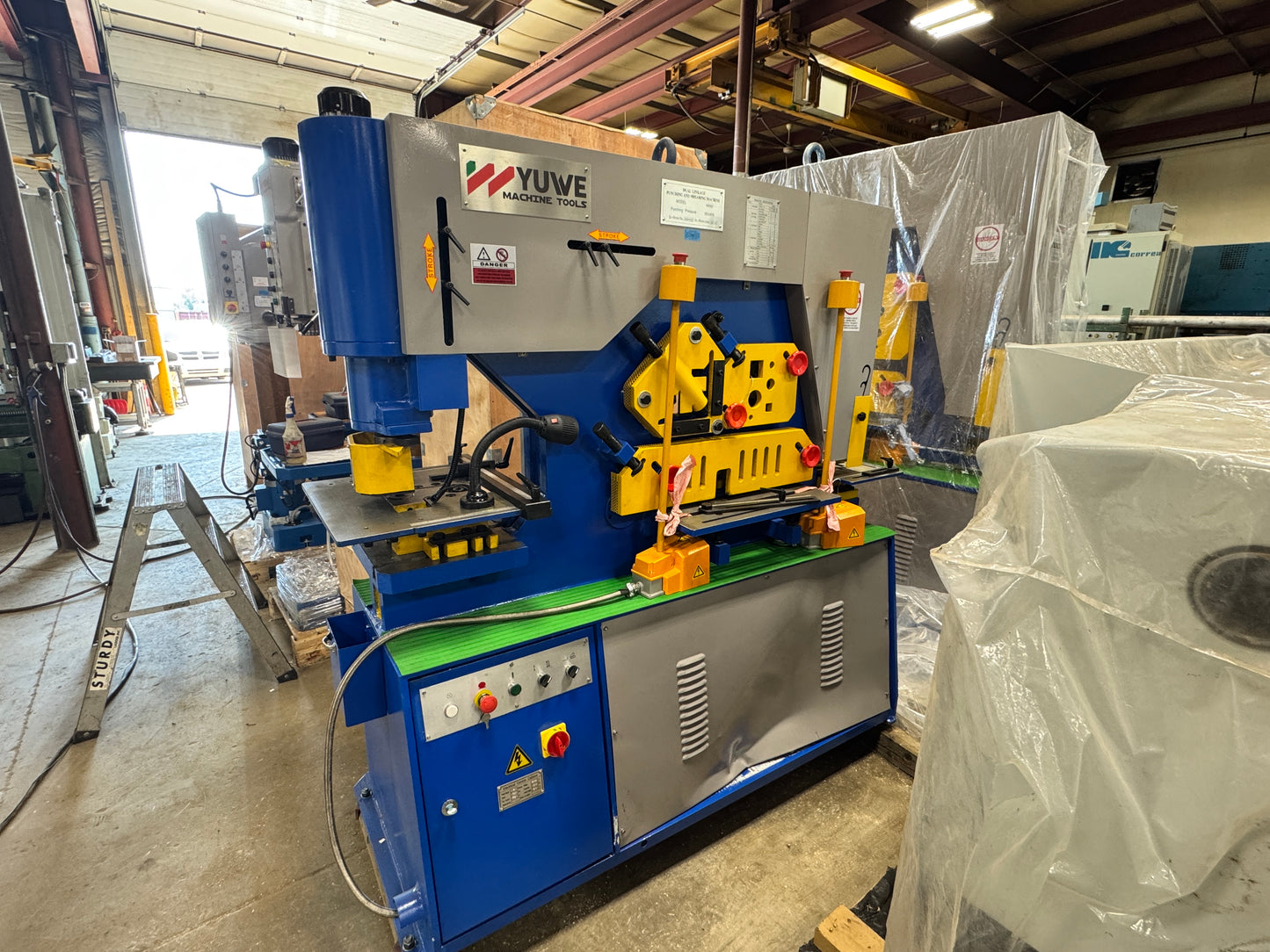 New YUWE 90 Ton Dual Hydraulic Ironworker