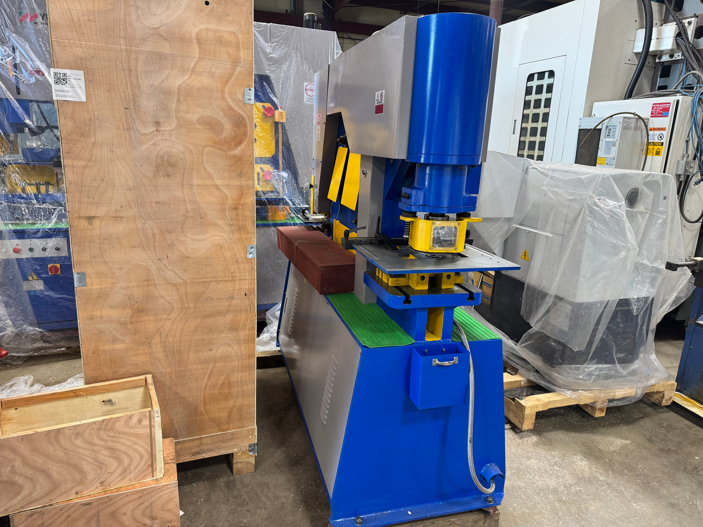New YUWE 90 Ton Dual Hydraulic Ironworker