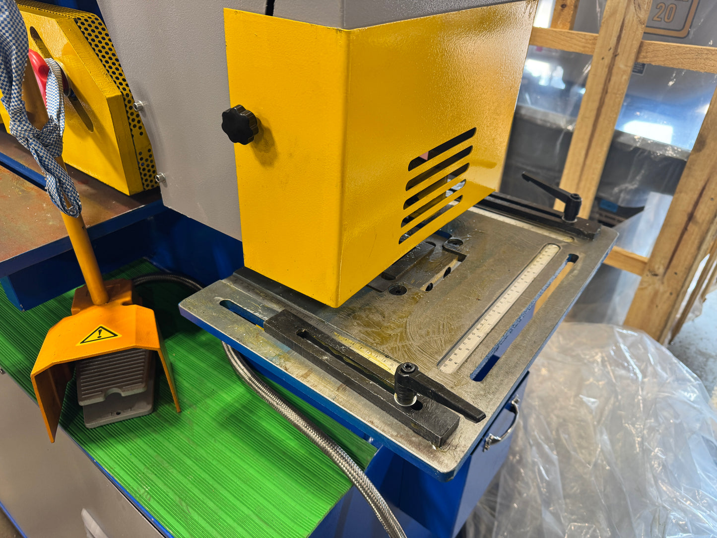 New YUWE 110 Ton Dual Hydraulic Ironworker