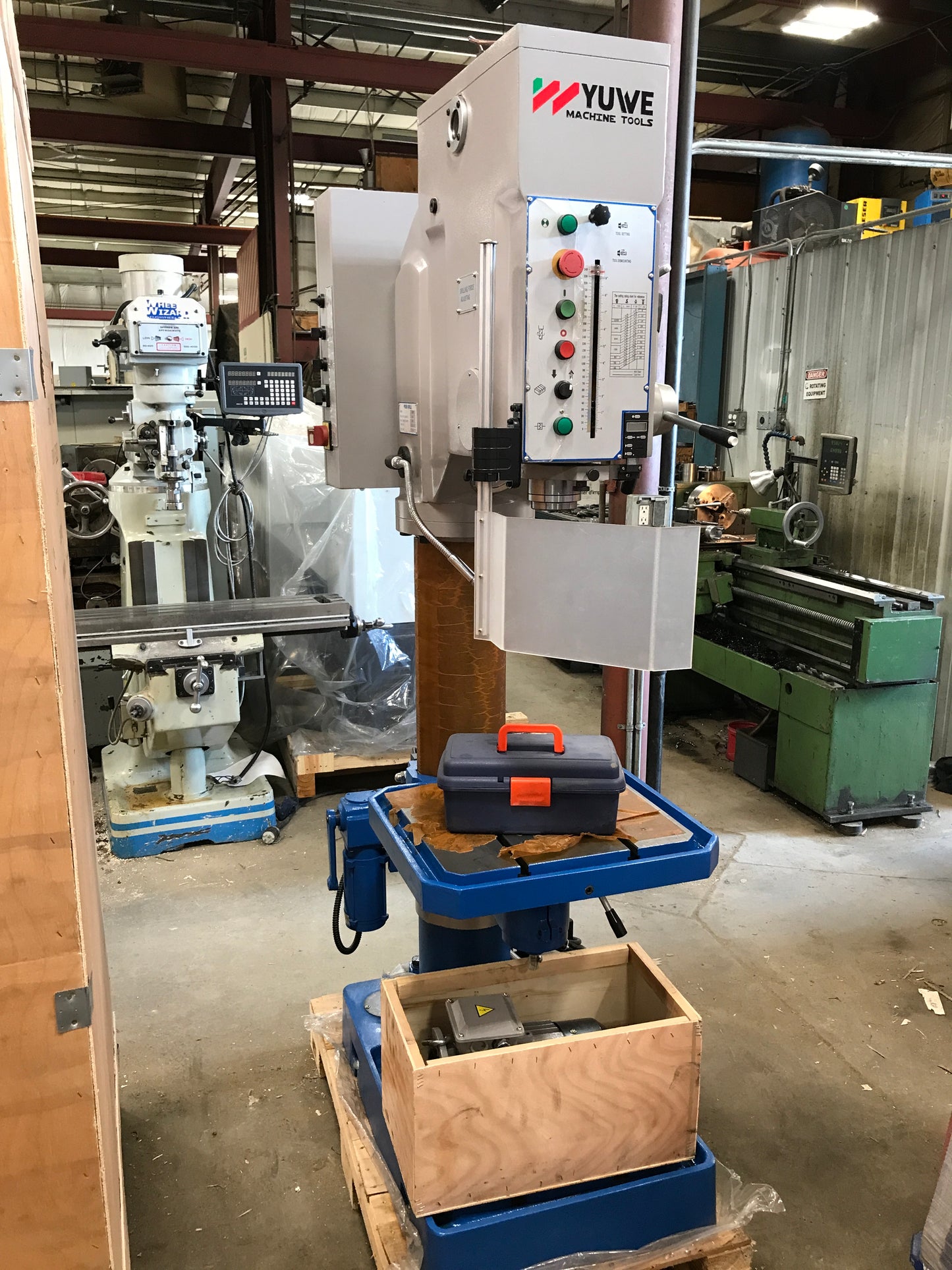 YUWE DM50 Gear Head Drilling Machine