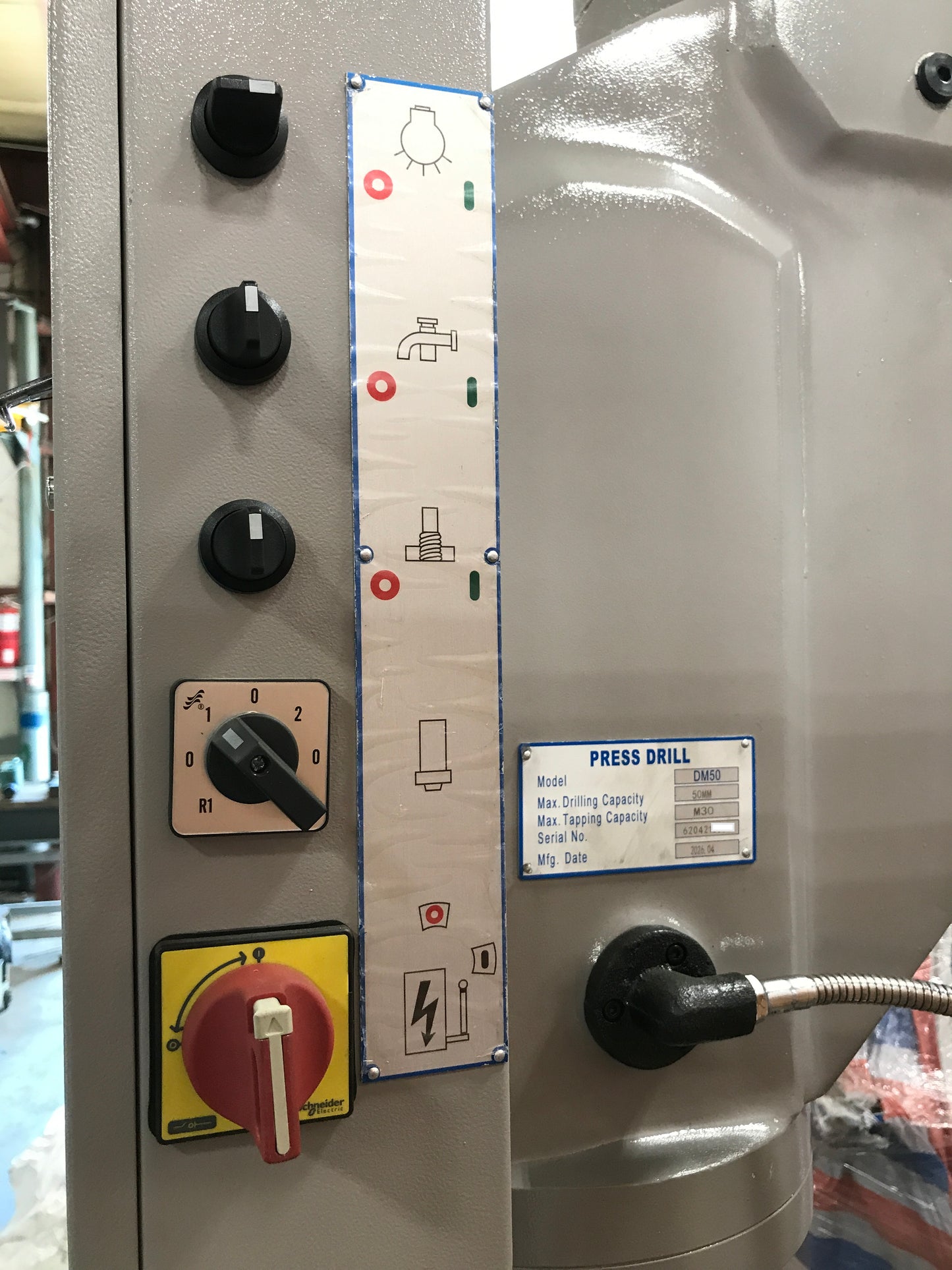 YUWE DM50 Gear Head Drilling Machine