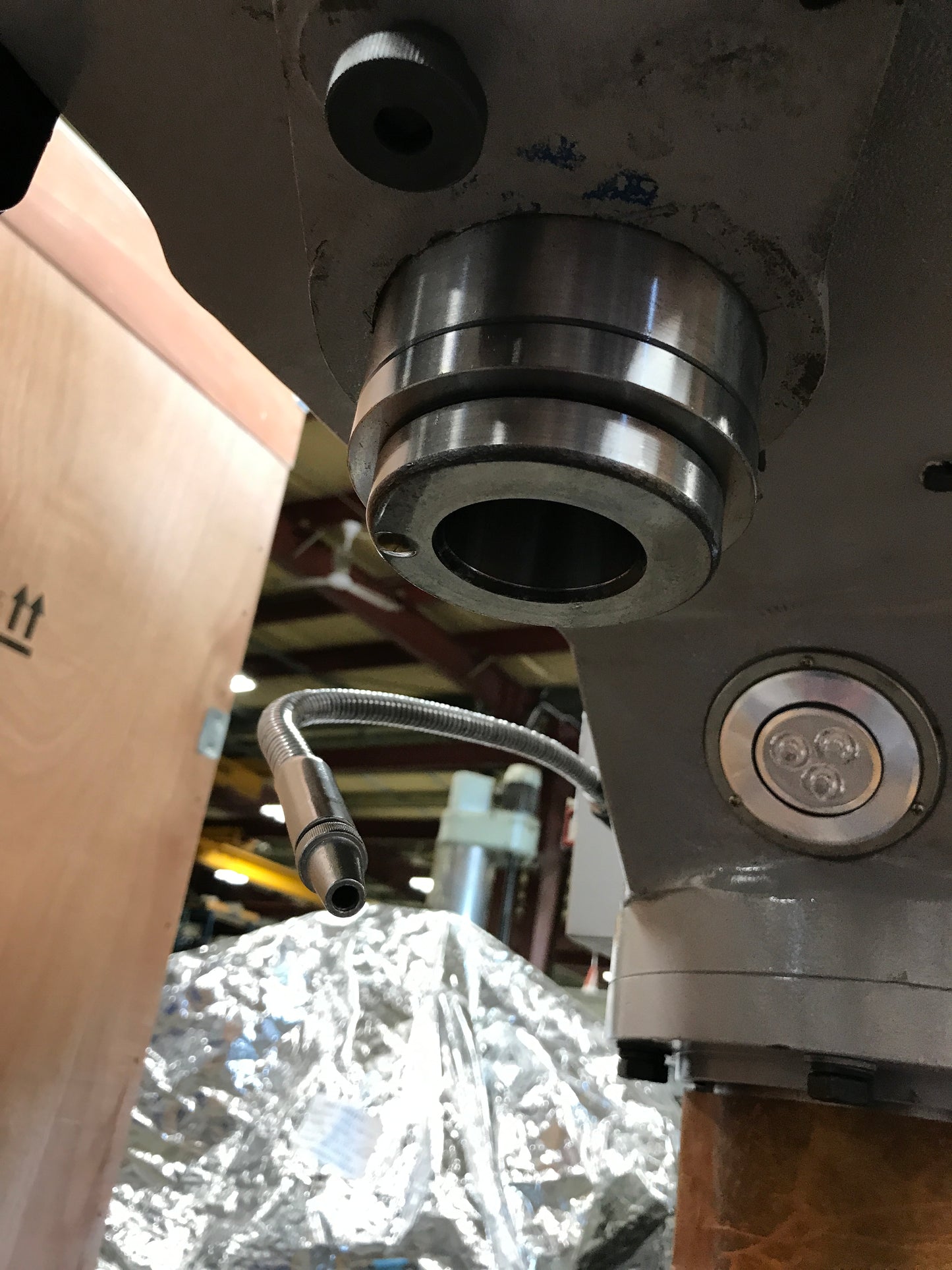 YUWE DM50 Gear Head Drilling Machine
